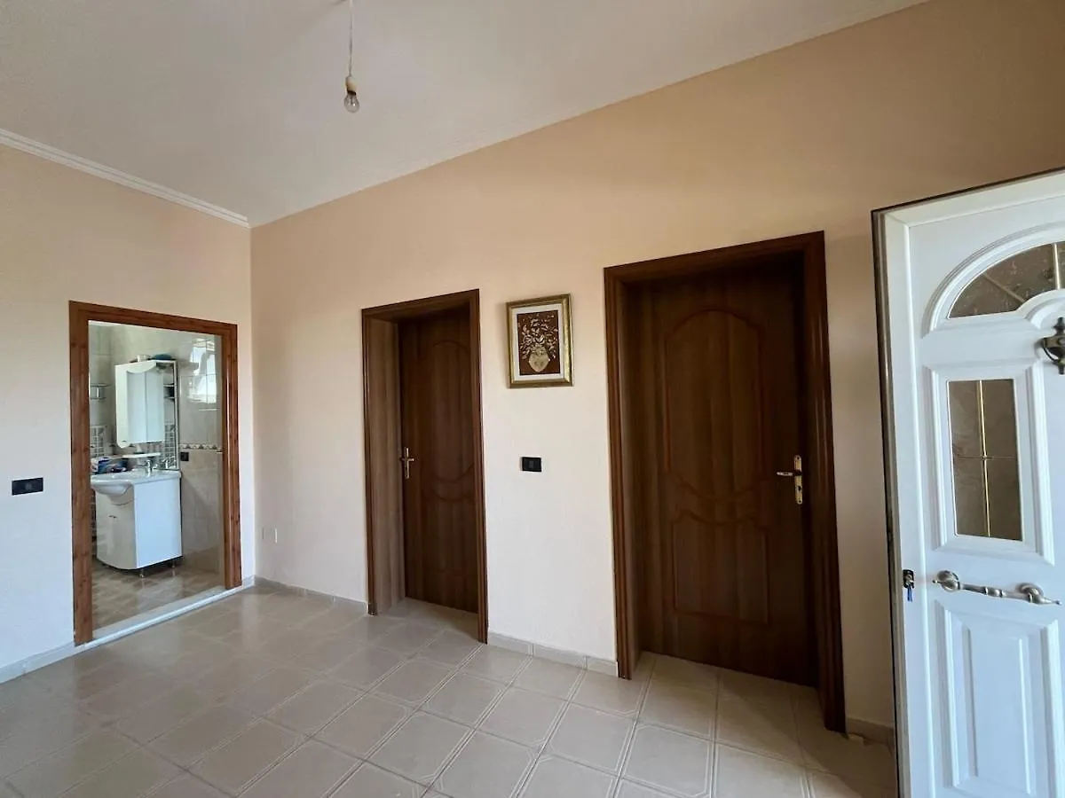 Apartmán Flat In Tirana 0*,